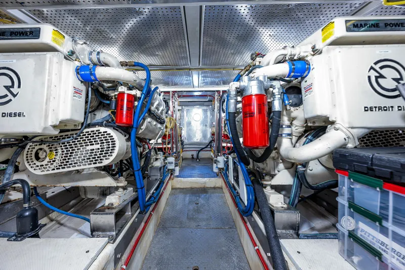 Am&eacute;lie Yacht Photos Pics 