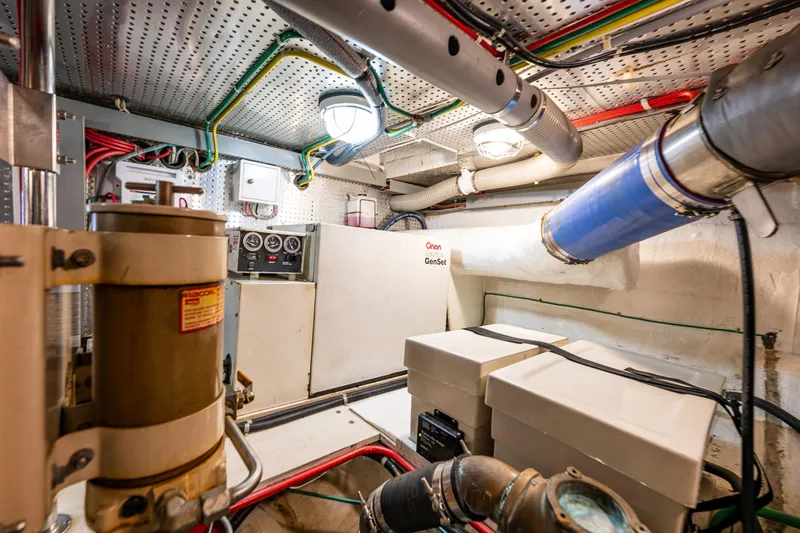 Am&eacute;lie Yacht Photos Pics 