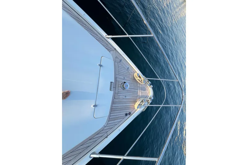 Rus&egrave; Yacht Photos Pics 2006 Azimut 86 Sport yacht deck overlooking calm blue sea.