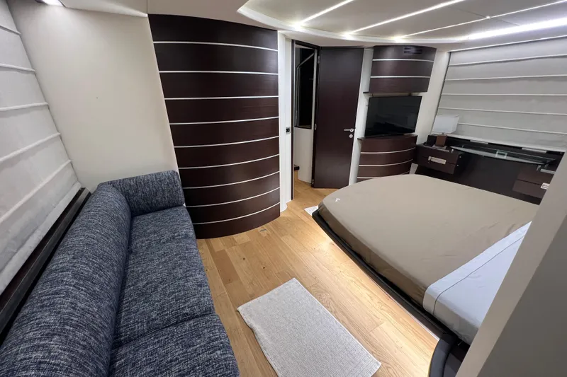 Rus&egrave; Yacht Photos Pics Luxurious interior of 2006 Azimut 86 Sport yacht with modern bedroom and sleek design.