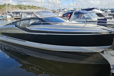Fairline F//Line 33