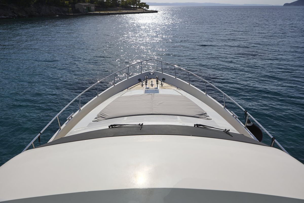 2004 Ferretti Yachts 67 