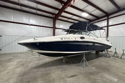 Sea Ray 300 Sundeck