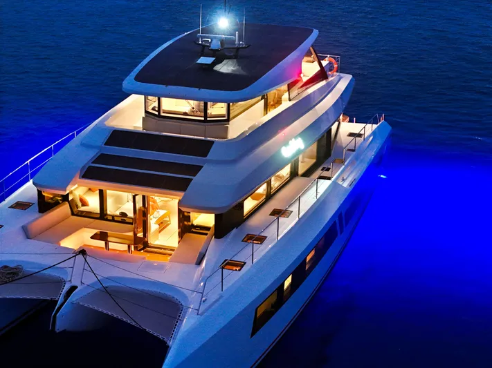 Performance Catamaran Yacht Photos Pics 