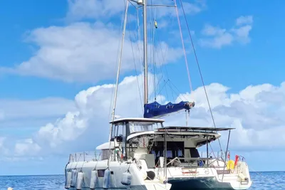 Lagoon 42