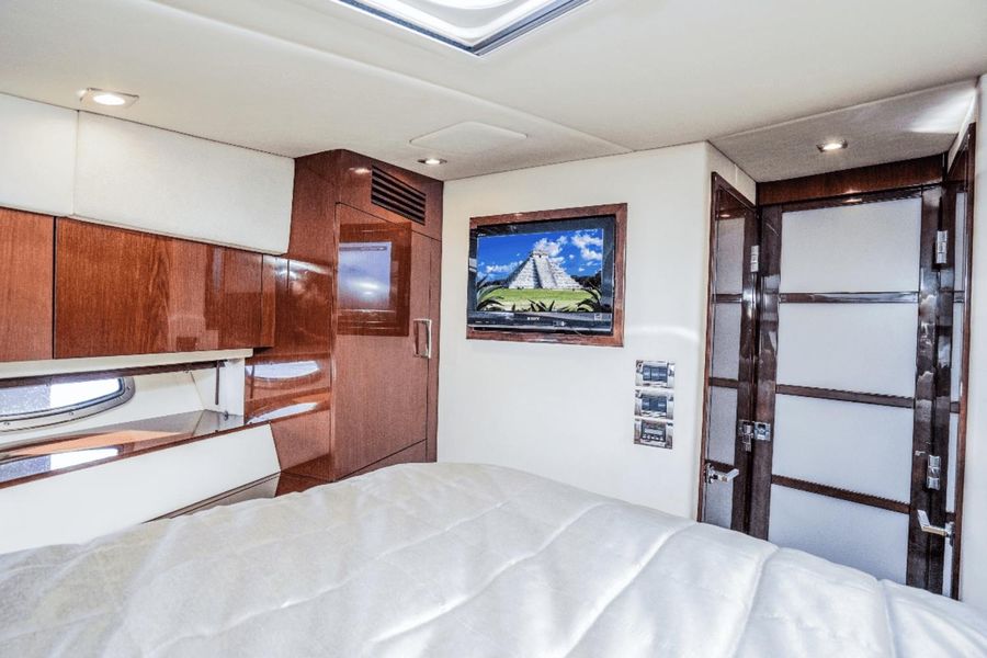 2011 Sea Ray 450 Sundancer