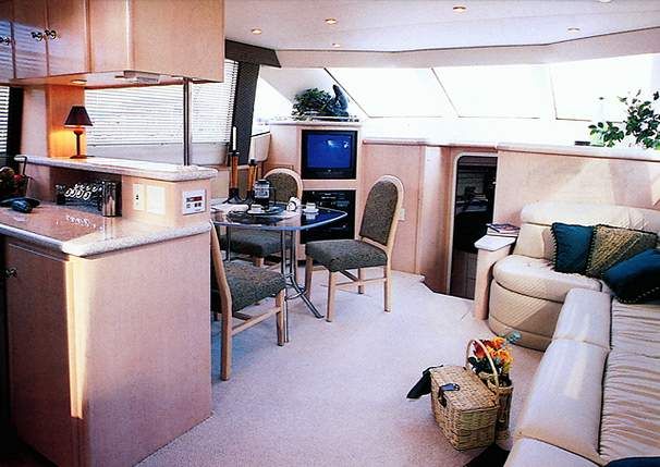 1999 Carver 456 Aft Cabin Motor Yacht