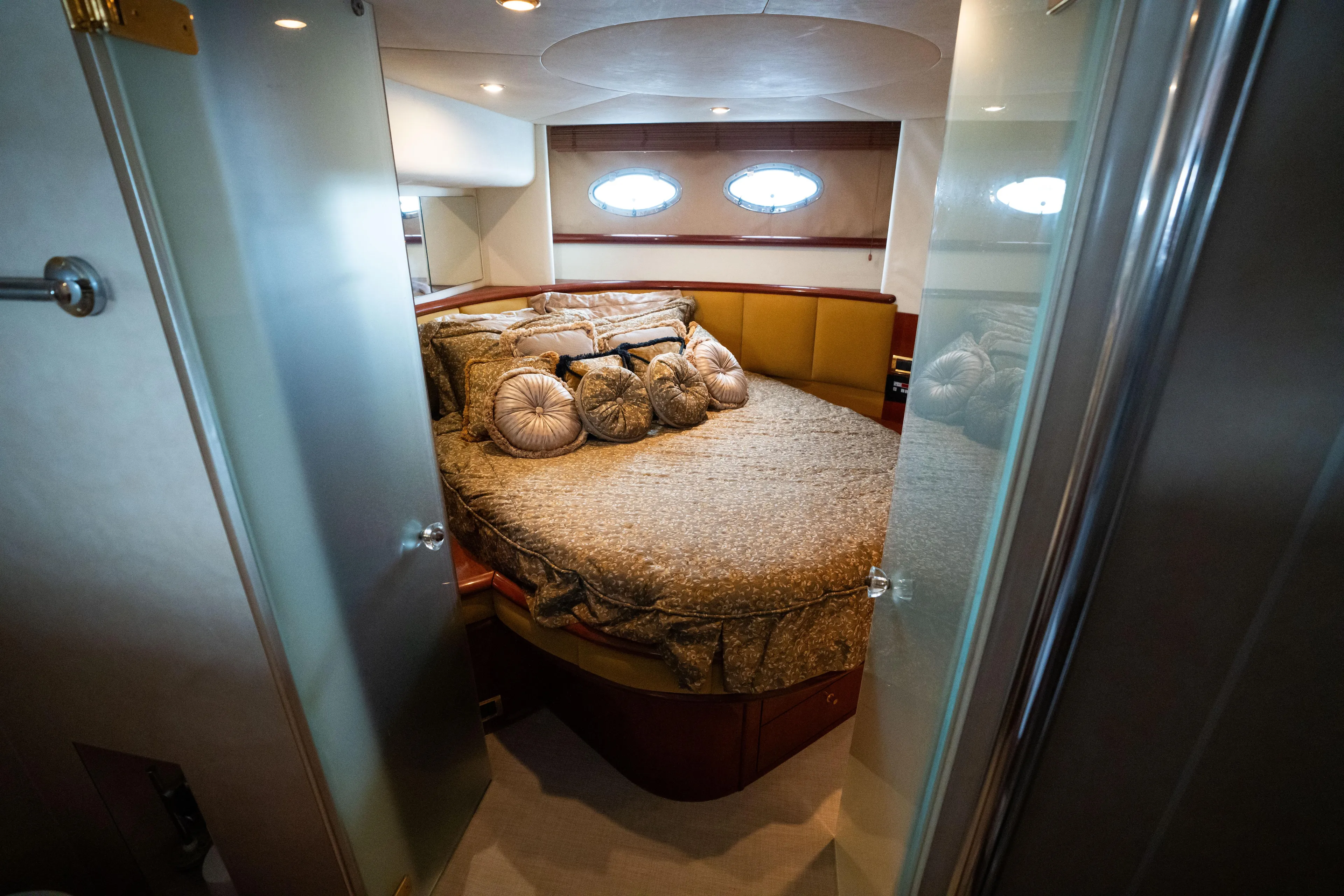 Obsession Yacht Photos Pics 