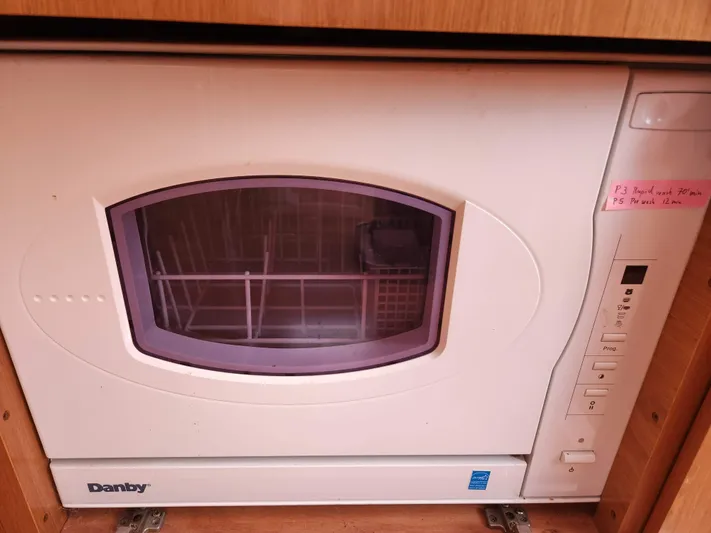 Jump Off Yacht Photos Pics 