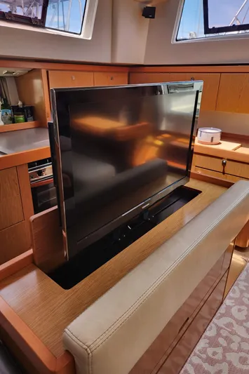 Jump Off Yacht Photos Pics 