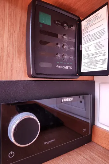 Jump Off Yacht Photos Pics 