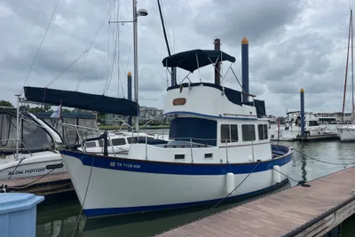 Willard Marine Vega 30