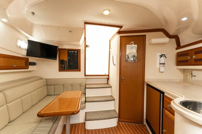 Ramble On Yacht Photos Pics 