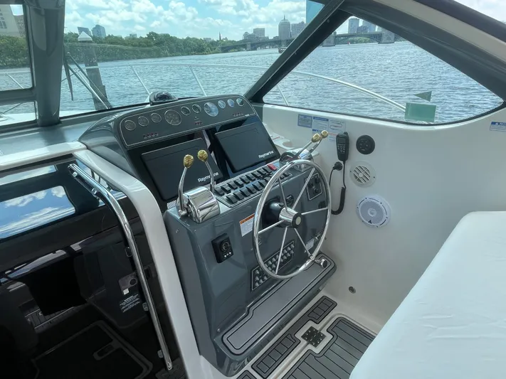 Vanish Yacht Photos Pics 