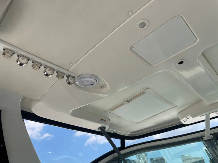 Vanish Yacht Photos Pics 