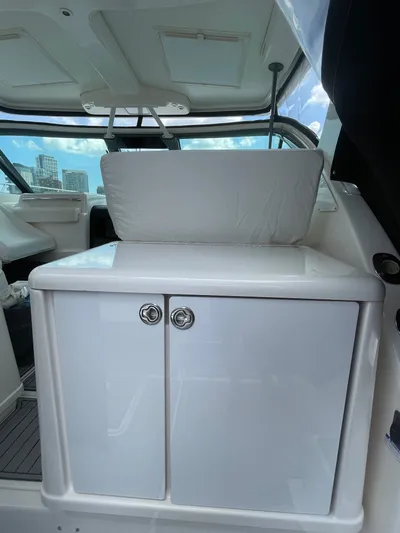 Vanish Yacht Photos Pics 