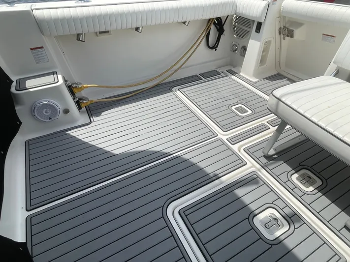 Vanish Yacht Photos Pics 