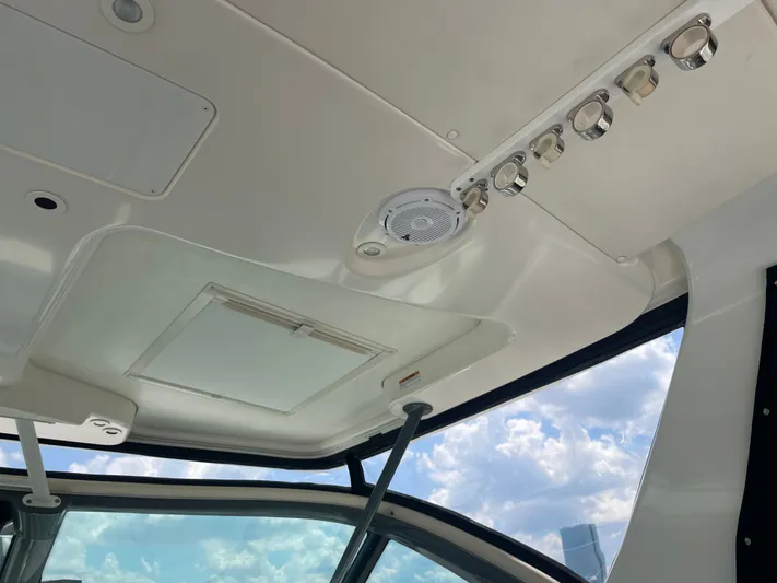 Vanish Yacht Photos Pics 