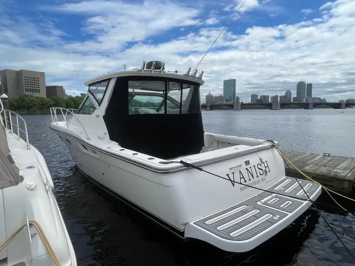 Vanish Yacht Photos Pics 