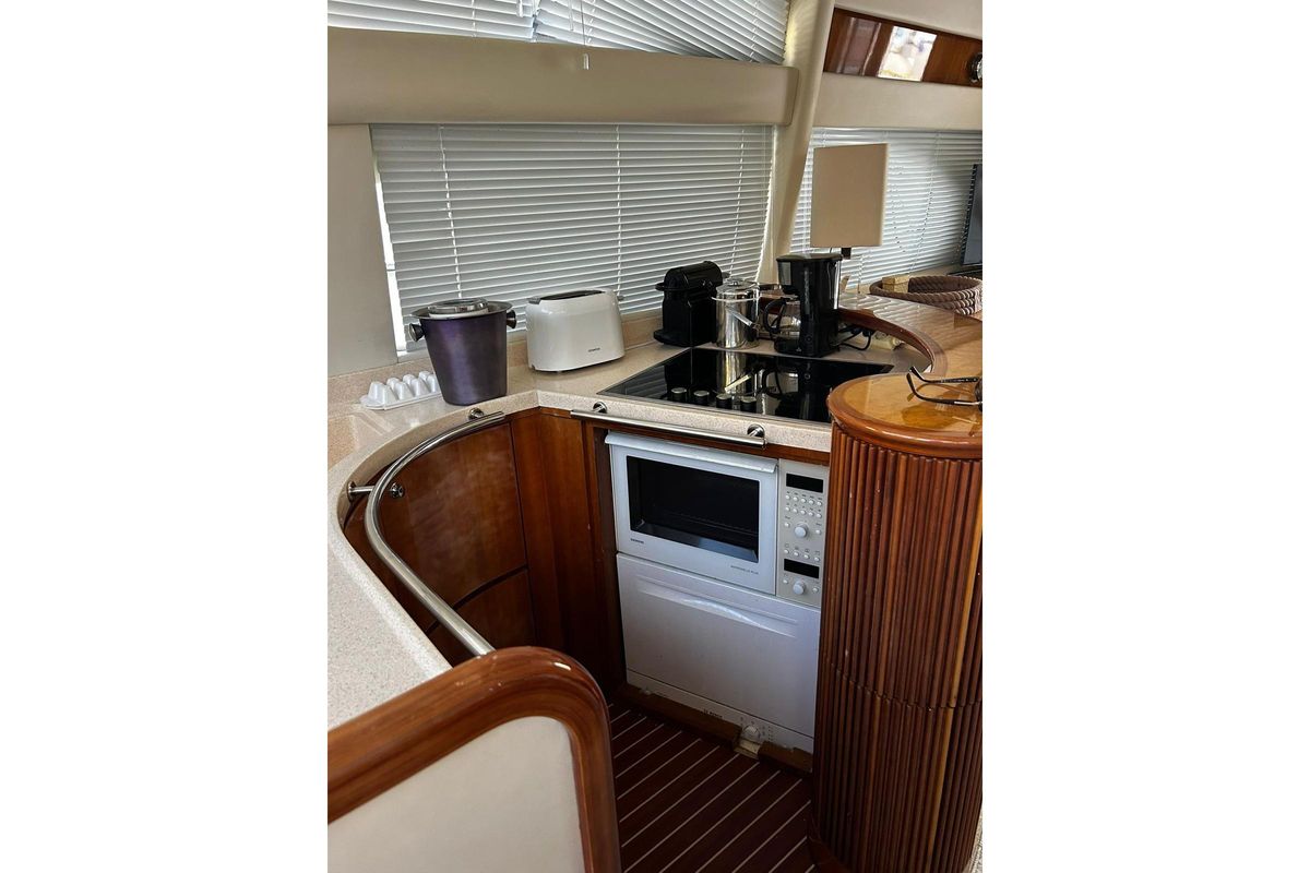 2000 Azimut 51