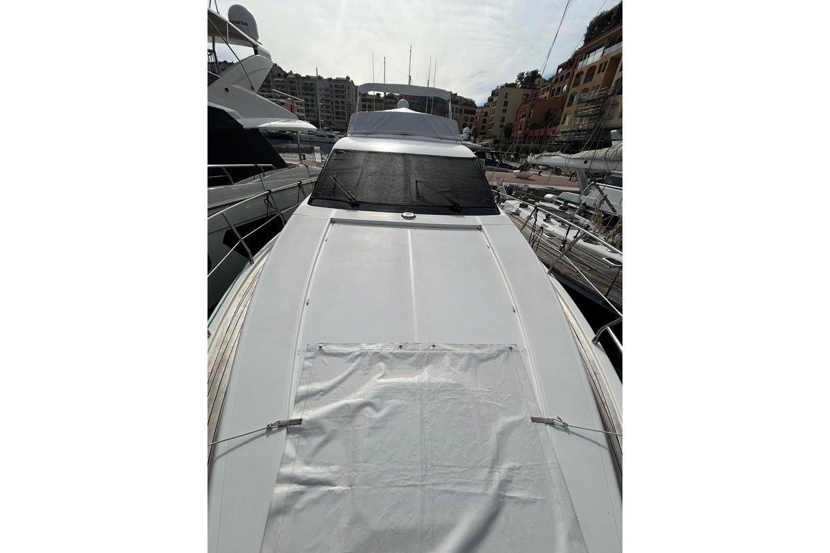2000 Azimut 51