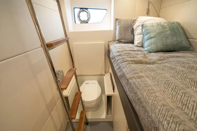 Lorena Yacht Photos Pics 2022 Sunseeker Predator 65 - Image 58