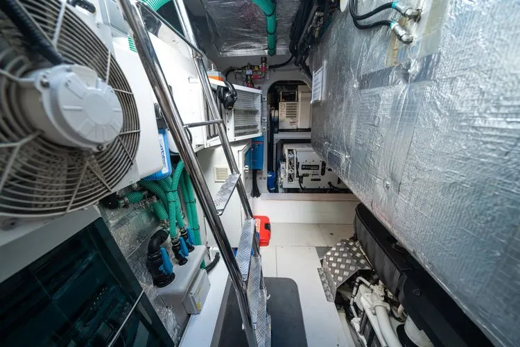 Lorena Yacht Photos Pics 2022 Sunseeker Predator 65 - Image 64