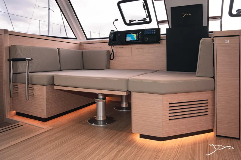  Yacht Photos Pics Nautitech 40 Open