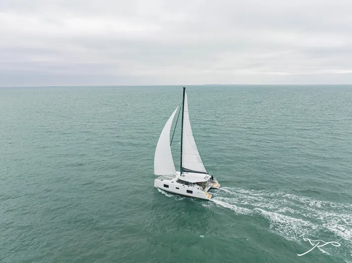  Yacht Photos Pics Nautitech 40 Open