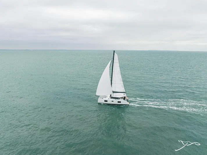  Yacht Photos Pics Nautitech 40 Open