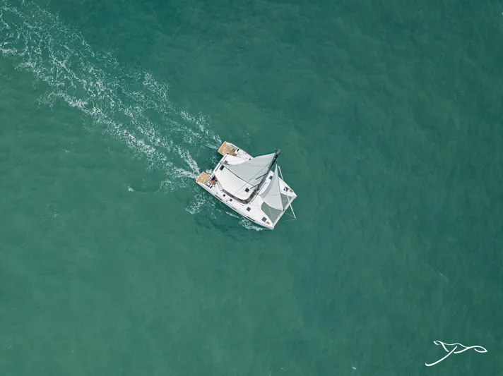  Yacht Photos Pics Nautitech 40 Open