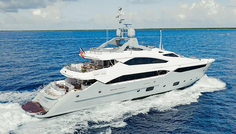 Tayrona Yacht Photos Pics 