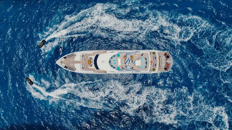 Tayrona Yacht Photos Pics 