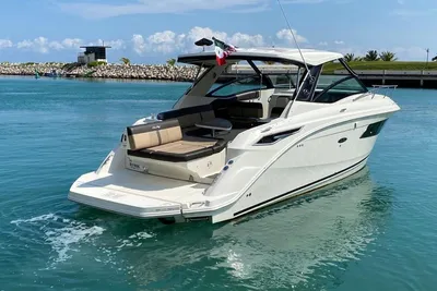 Sea Ray Sundancer 320