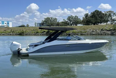 Sea Ray SLX 260 Outboard