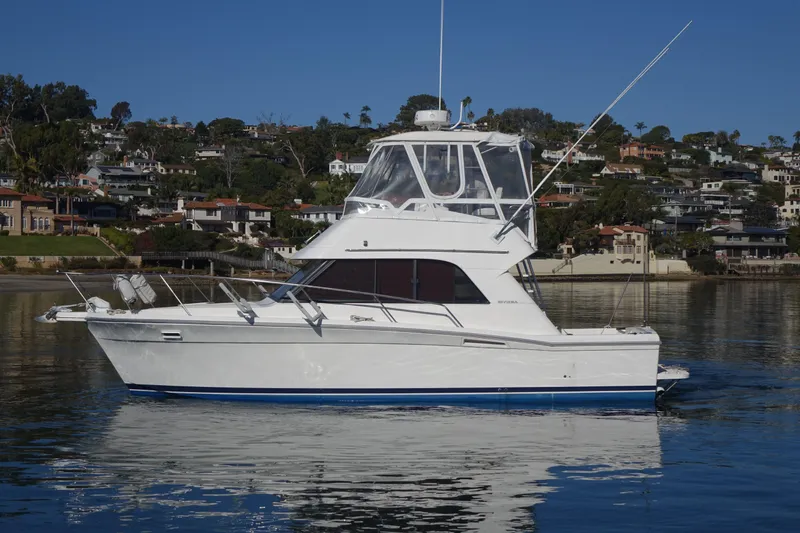 Instigator Yacht Photos Pics 