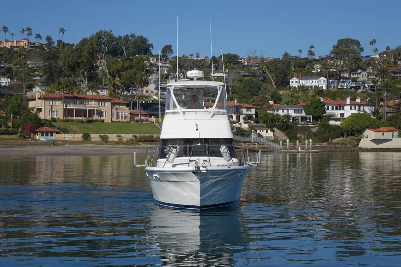 Instigator Yacht Photos Pics 