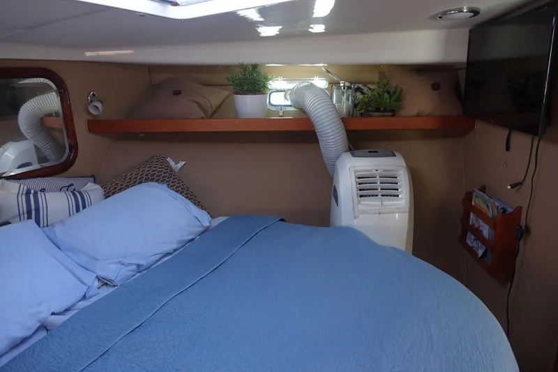 Instigator Yacht Photos Pics 