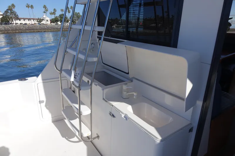 Instigator Yacht Photos Pics 