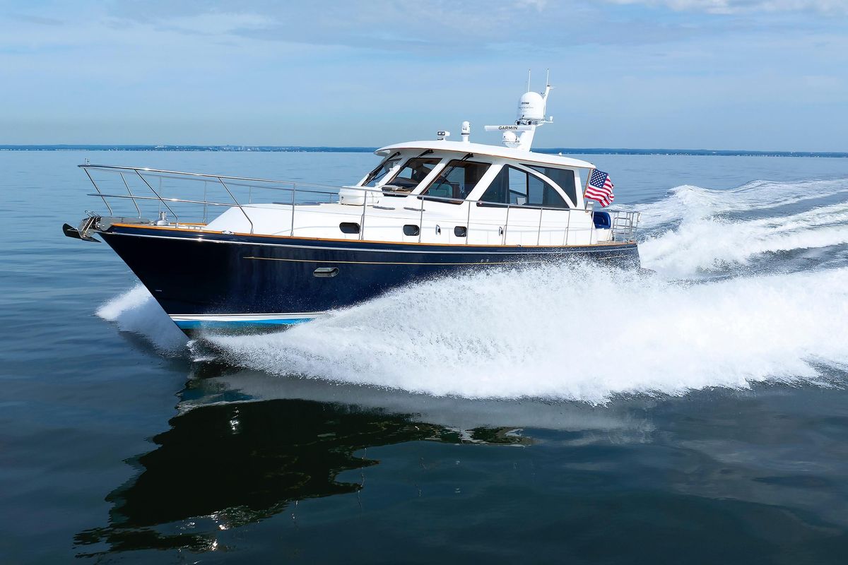 2009 Hunt Yachts 52 