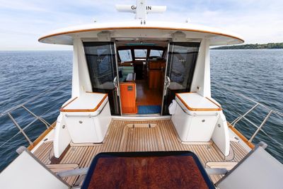 Yacht