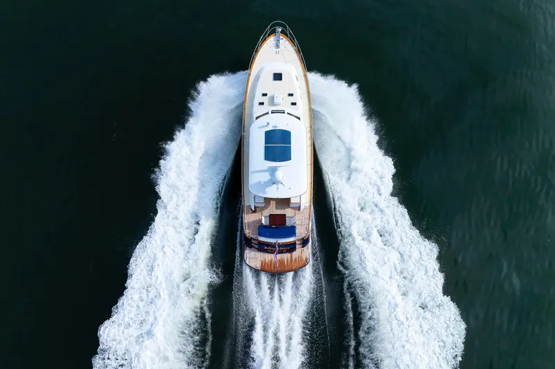 Independence Yacht Photos Pics Aerial view of 2009 Hunt Yachts 52 Express cruising on open water.