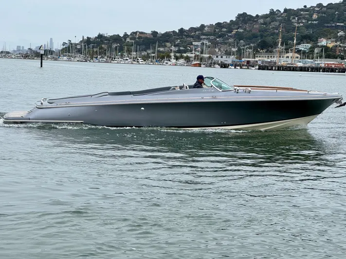 Sportin Life Yacht Photos Pics 