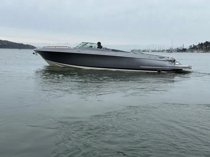 Sportin Life Yacht Photos Pics 