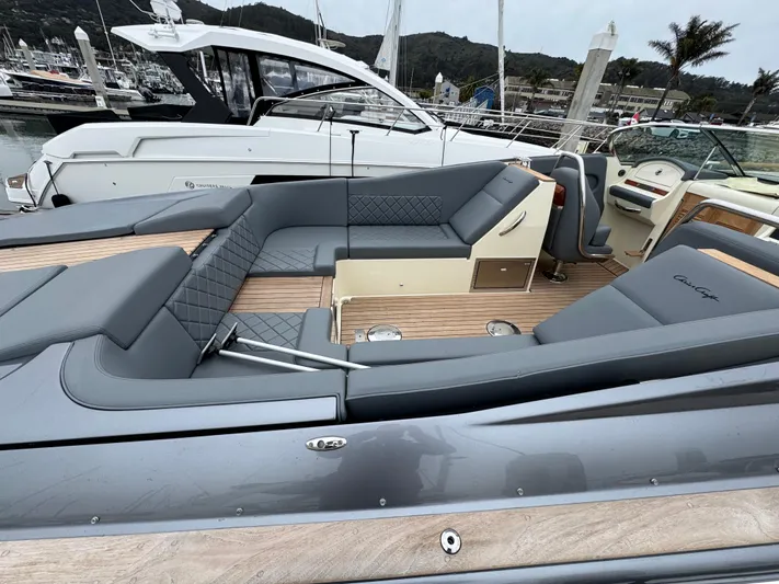 Sportin Life Yacht Photos Pics 