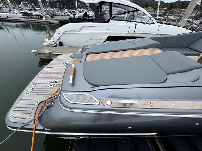 Sportin Life Yacht Photos Pics 