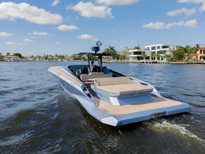 Say Carbon Yachts 42 Yacht Photos Pics 