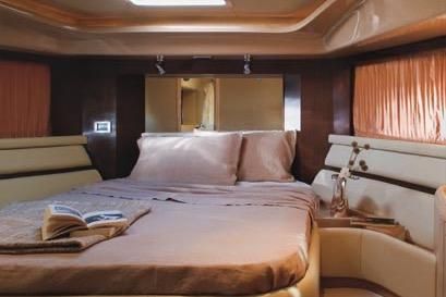 2007 Ferretti Yachts 60 