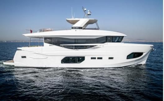2023 Numarine 72 