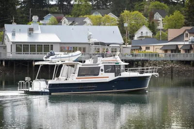 Ranger Tugs R-43 Command Bridge Luxury Edition